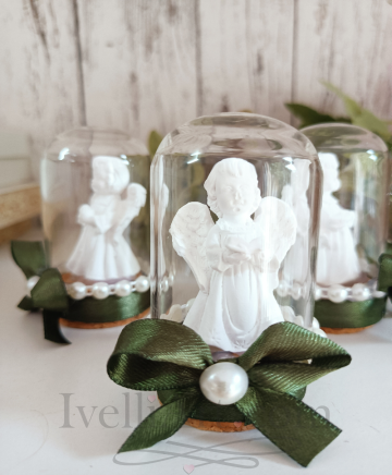 Ангелче в стъкленица подарък за гости в зелено