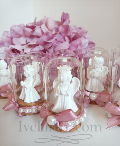Ангелче в стъкленица подарък за гости в пепел от рози