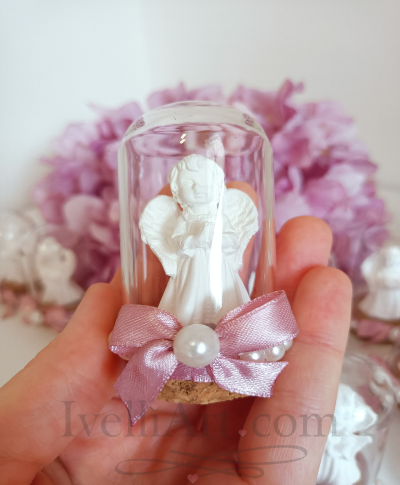 Ангелче в стъкленица подарък за гости в пепел от рози