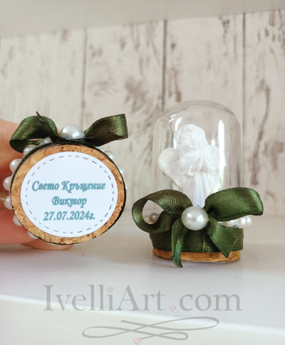 Ангелче в стъкленица подарък за гости в зелено